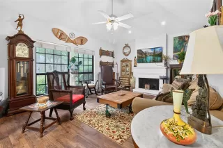 Photo #3: 21264105 Listing 