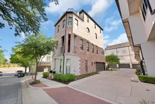 Photo #3: 21265956 Listing