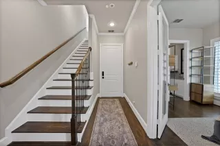Photo #6: 21265956 Listing
