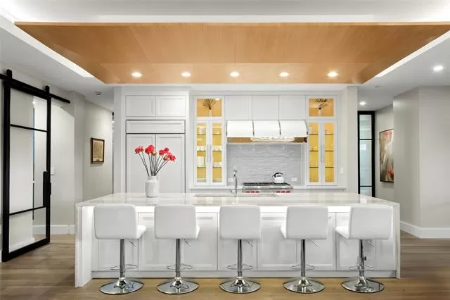 MLS: 21268281 Condo For Sale