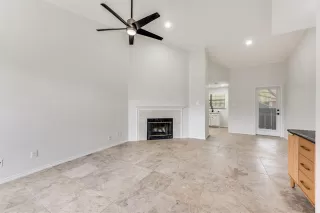 Photo #4: 21270073 Listing