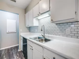 Photo #6: 21271867 Listing 