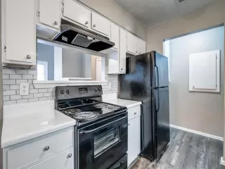 Photo #5: 21271923 Listing 