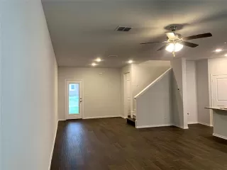 Photo #3: 21272682 Listing 
