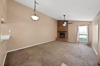 Photo #4: 21273386 Listing