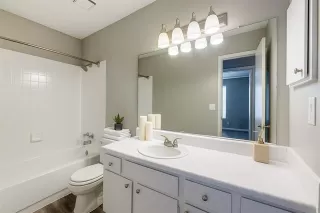 Photo #6: 21276971 Listing