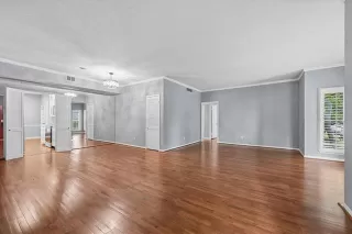Photo #3: 21277922 Listing