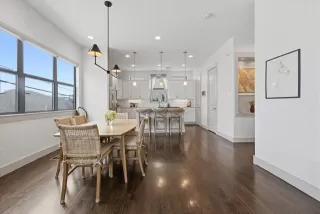 Photo #4: 21278049 Listing 