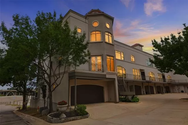 MLS: 21278720 Condo For Sale