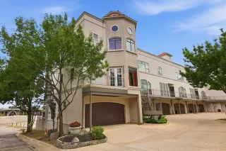 Photo #3: 21278720 Listing