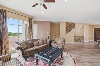 Photo #5: 21278720 Listing