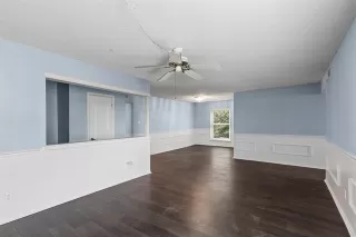 Photo #4: 21279699 Listing