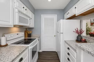 Photo #6: 21280210 Listing 