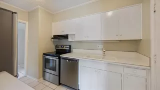 Photo #6: 21280502 Listing