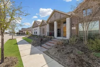 Photo #3: 21283407 Listing
