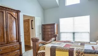 Photo #6: 21284644 Listing