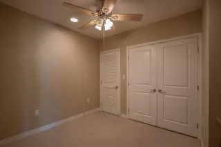 Photo #6: 21284980 Listing