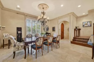 Photo #4: 21286159 Listing