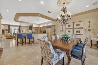 Photo #5: 21286159 Listing