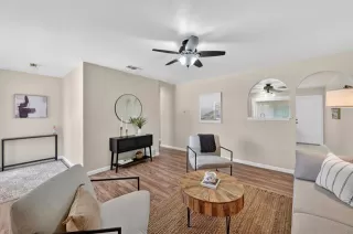 Photo #3: 21286215 Listing