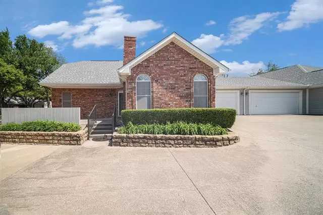 MLS: 21286397 Condo For Sale