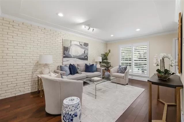 MLS: 21287269 Condo For Sale