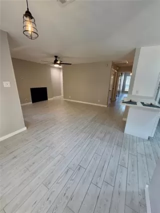 Photo #4: 21288282 Listing