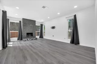 Photo #6: 21289967 Listing 