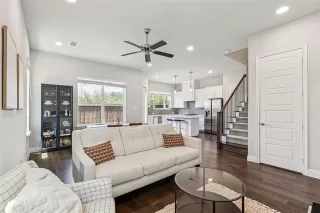 Photo #3: 21291439 Listing 