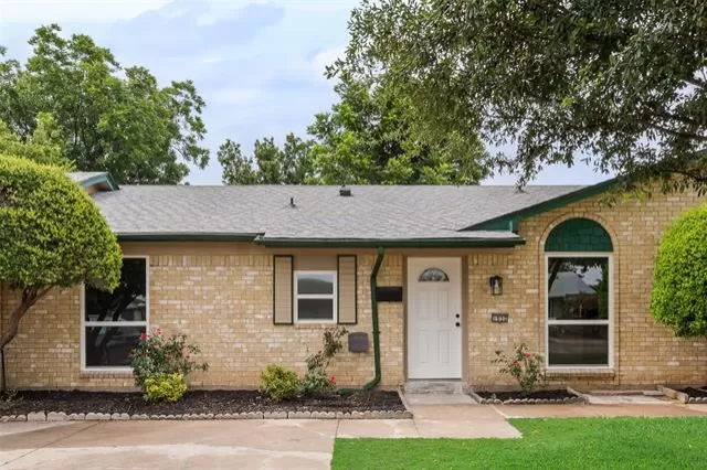 MLS: 21294411 Condo For Sale