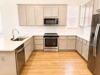 Photo #6: 21294488 Listing