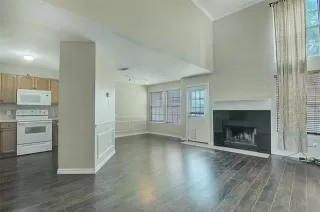 Photo #2: 21294693 Listing
