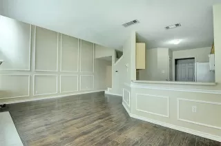Photo #4: 21294693 Listing