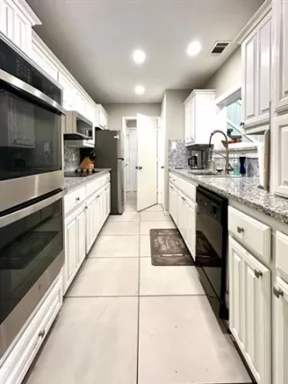 Photo #3: 21295888 Listing 