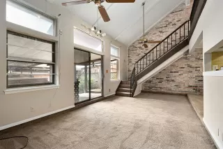 Photo #3: 21295930 Listing 