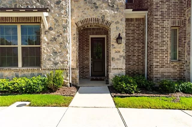 MLS: 21296512 Condo For Sale