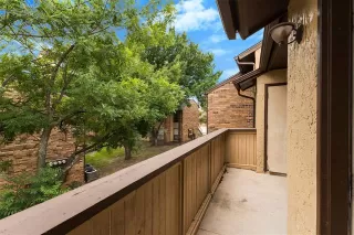 Photo #2: 21296558 Listing