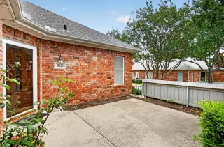 Photo #5: 21296731 Listing