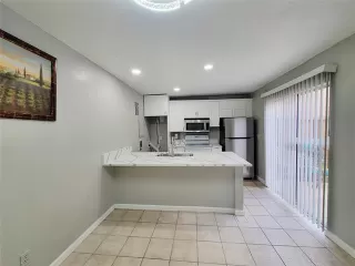 Photo #4: 21297067 Listing 