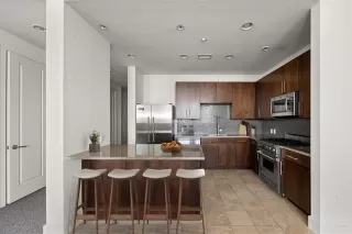 Photo #6: 21297489 Listing