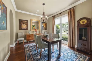 Photo #4: 21298925 Listing