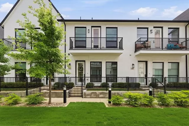 MLS: 21299996 Condo For Sale