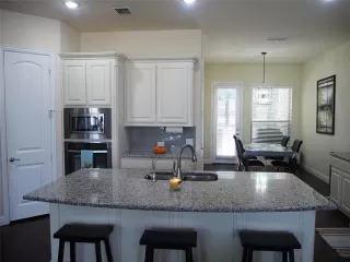 Photo #6: 21300151 Listing