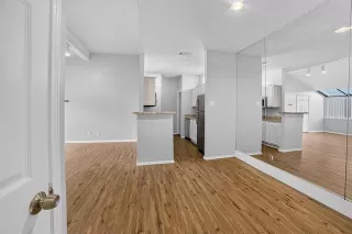 Photo #5: 21305501 Listing