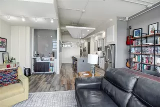 Photo #4: 21307399 Listing 