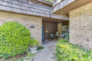 Photo #2: 21307789 Listing 