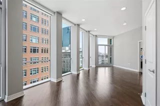 Photo #2: 21309243 Listing