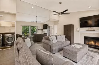 Photo #2: 21309267 Listing