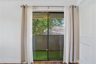 Photo #5: 21310606 Listing 