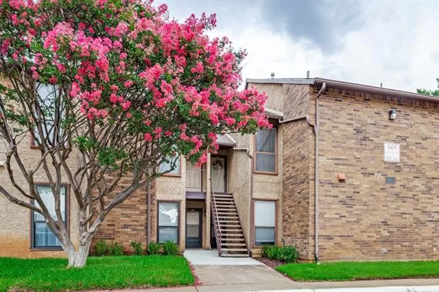 MLS: 21312307 Condo For Sale